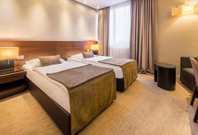 غرفة ديلوكس, Residence