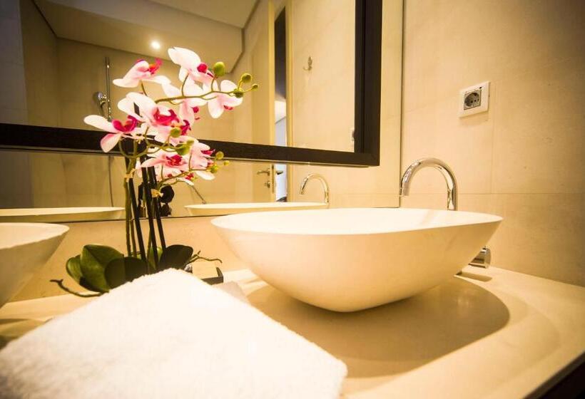 غرفة ديلوكس فردية, Residence