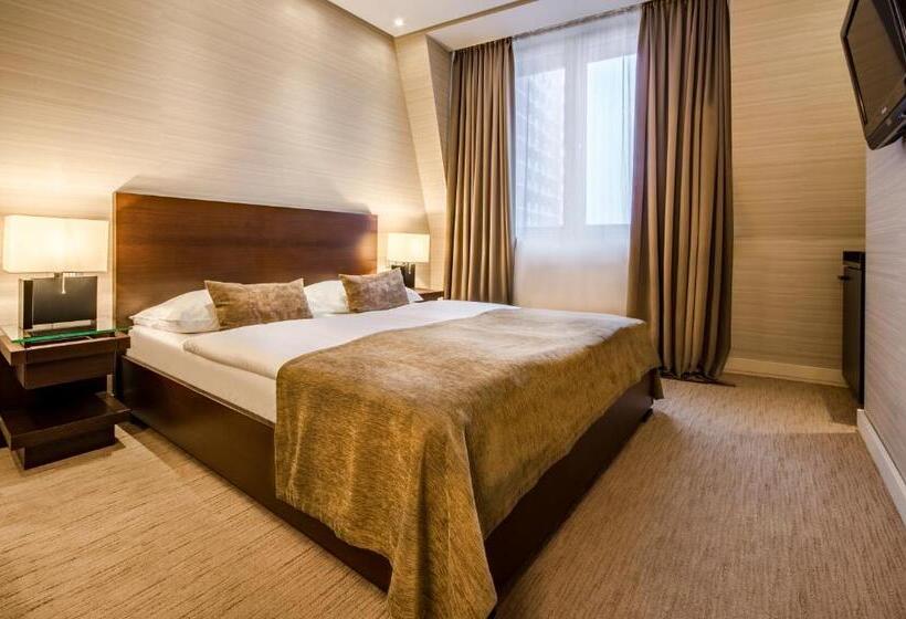 シングルデラックスルーム, Residence