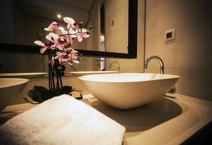 غرفة ديلوكس, Residence