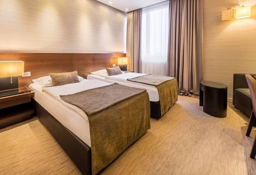 デラックスルーム, Residence