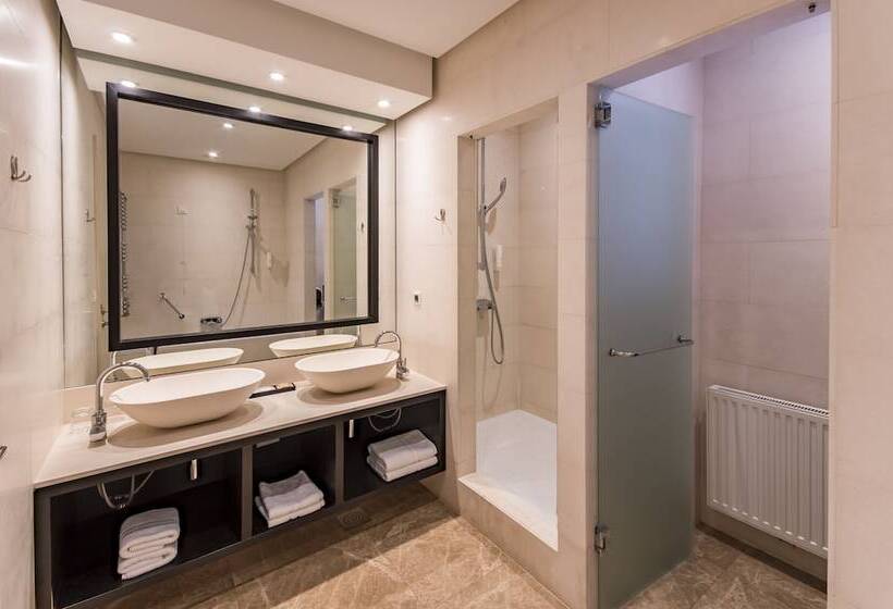 غرفة ديلوكس, Residence