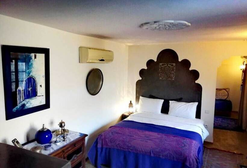 سوئیت با چشمانداز, Riad Tara