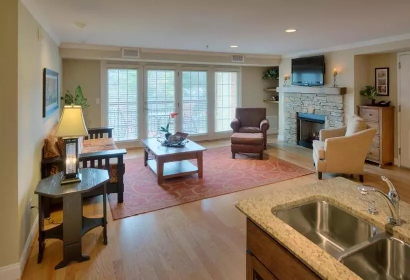 سوییت, The Residences At Biltmore Asheville