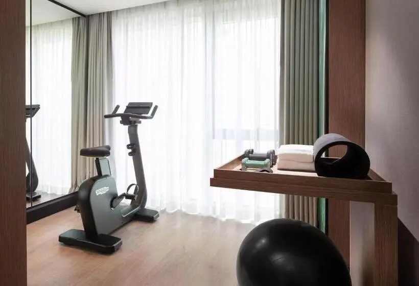 キングサイズベッドのスタンダードルーム, The Westin Istanbul Nisantasi