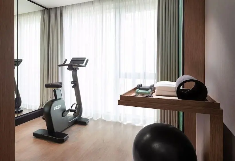 キングサイズベッドのスタンダードルーム, The Westin Istanbul Nisantasi