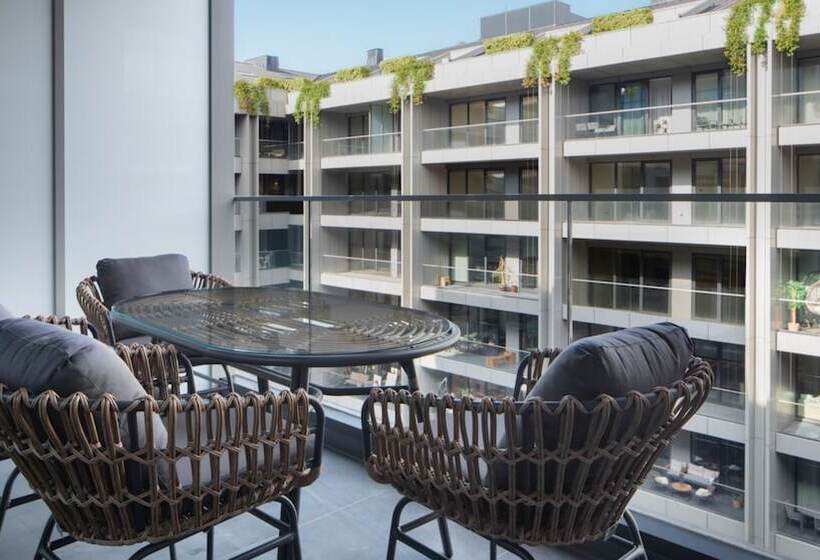 Pokój Deluxe Wewnętrzny, The Westin Istanbul Nisantasi