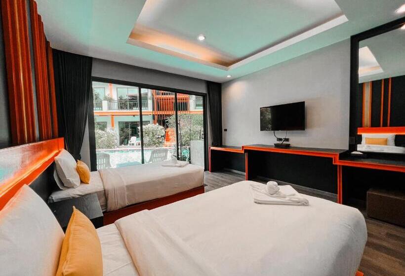 스탠다드 발코니 룸, Wow Phuket