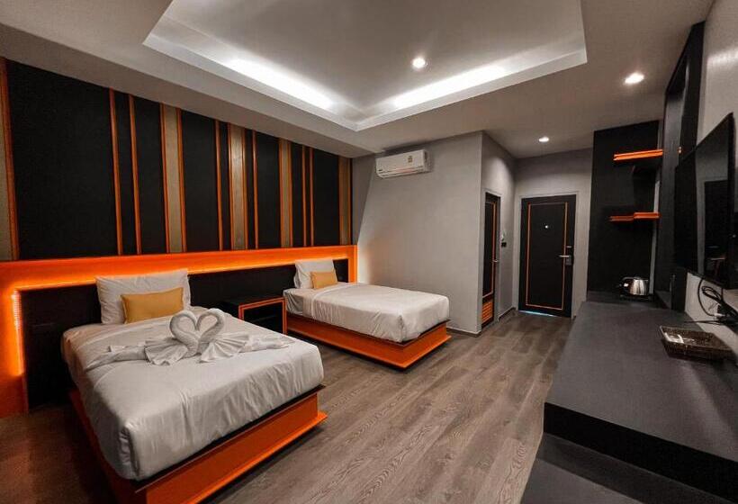 스탠다드 룸, Wow Phuket