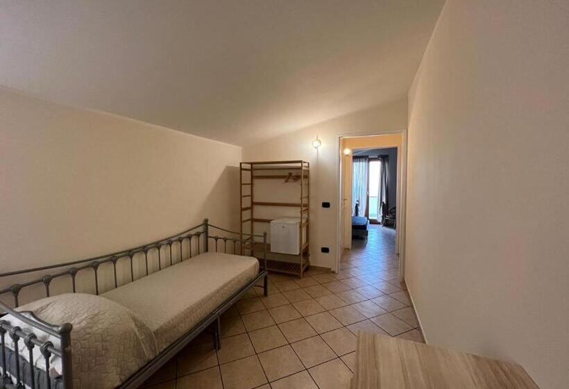 غرفة عائلية, Villa Kirù