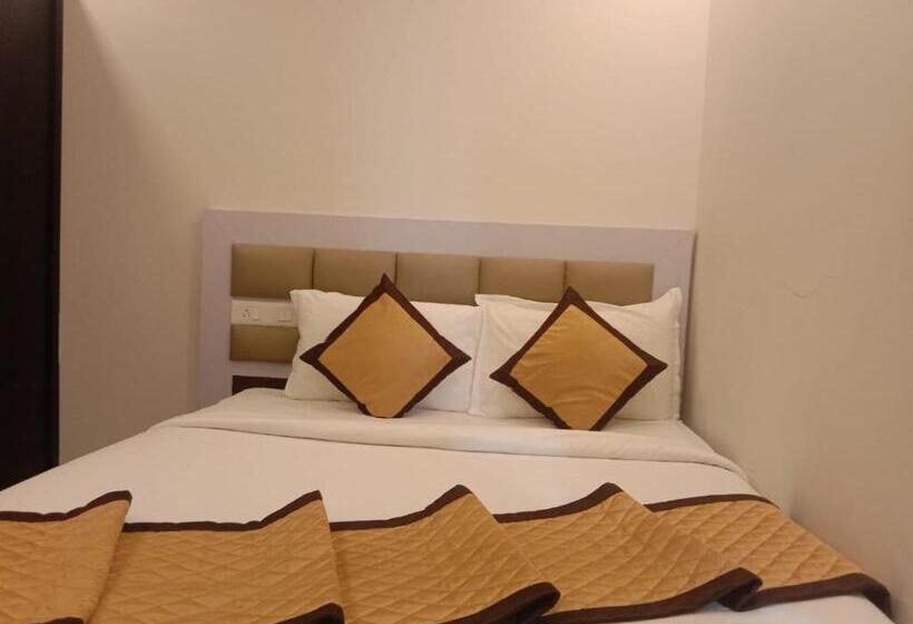 Номер Стандарт, Clarks Inn Express ,sirkazhi