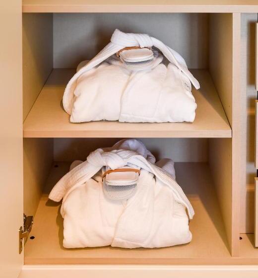 Люкс Вид на Бассейн, Serpa