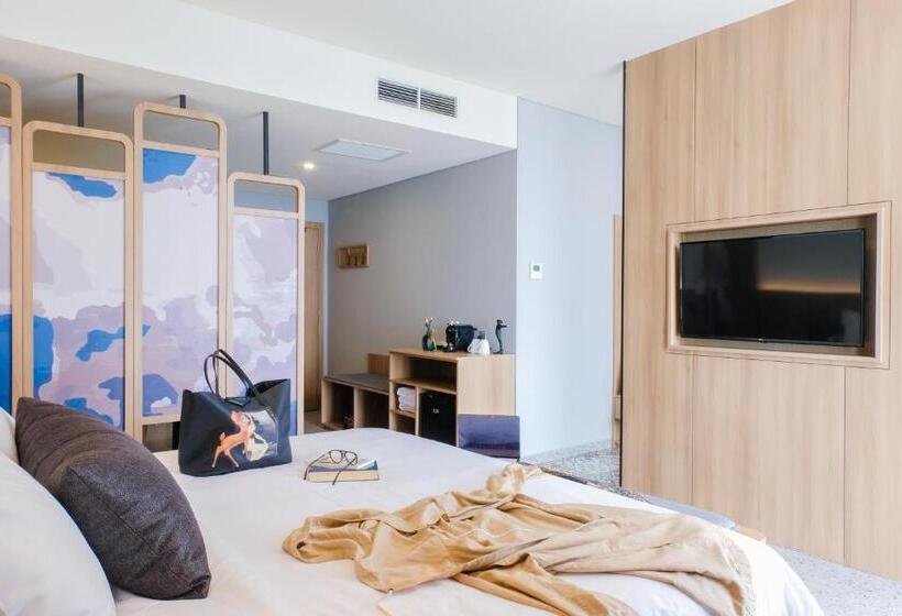 Estudi Estàndard Llit King, Artotel Batam