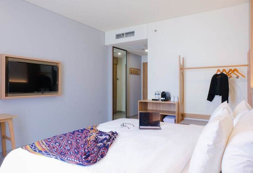 Estudio Estàndard, Artotel Batam