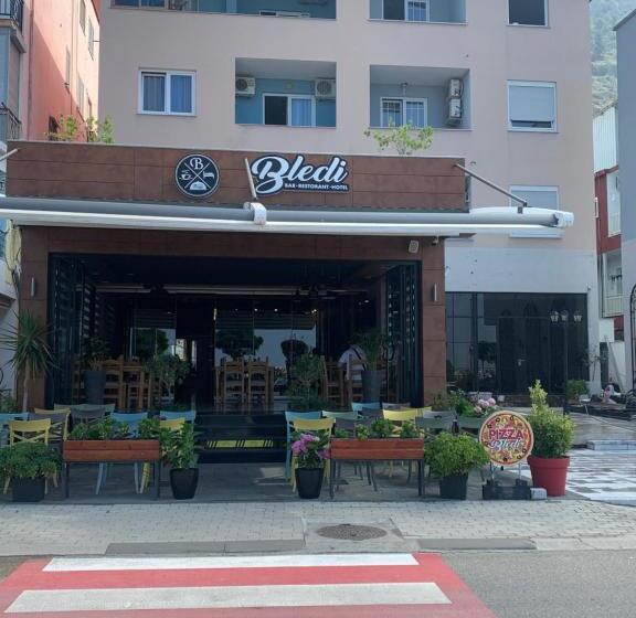דירת חדר נוף לים, Bledi