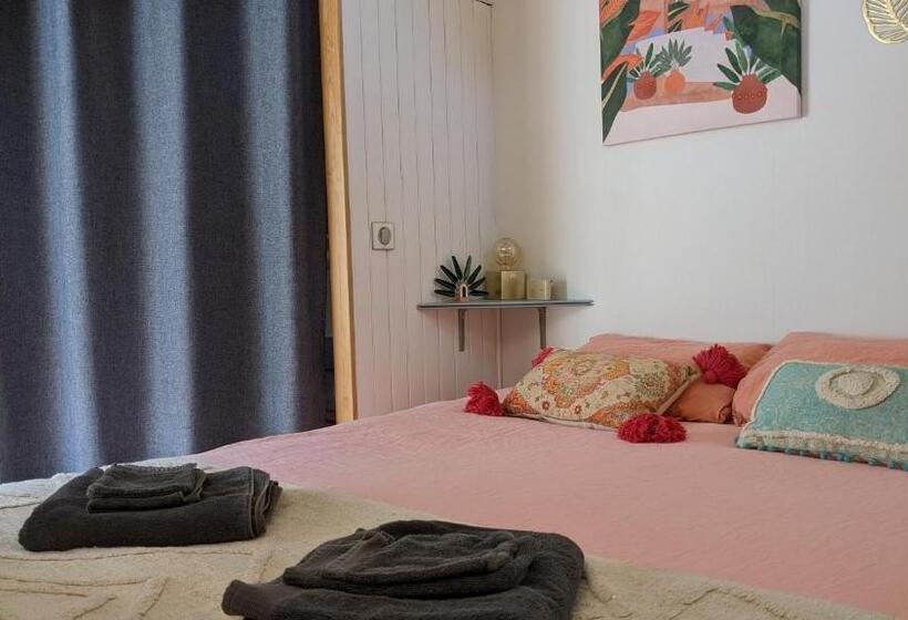 Номер Стандарт, Le Petit Ecrin, 80 M De La Mer