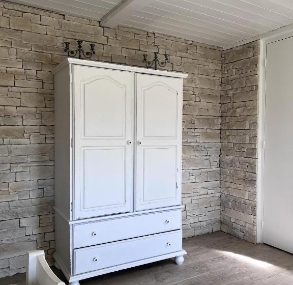 חדר סטנדרט, La Table D Elodie