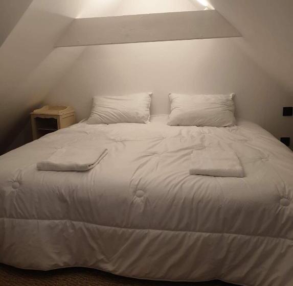 חדר משפחתי, La Table D Elodie