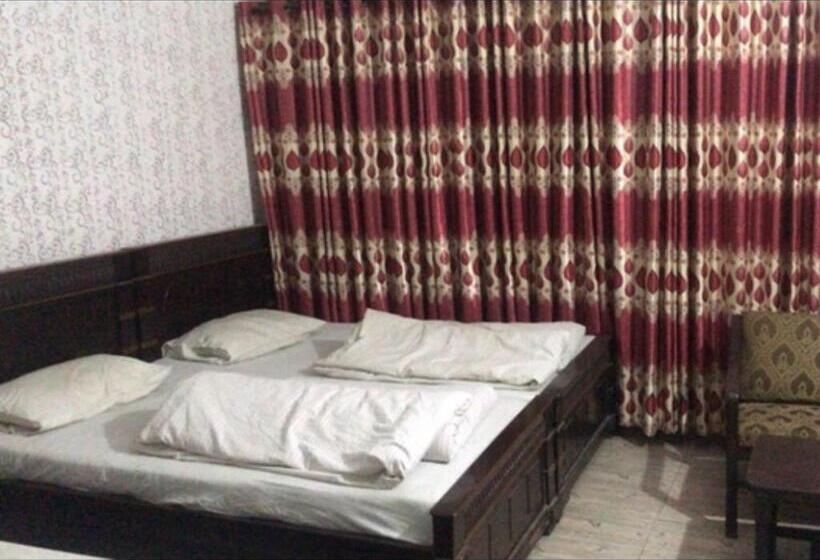 اتاق لوکس, De Grand