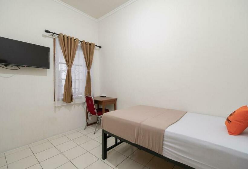 Standard Enkeltværelse, Koolkost Syariah @ Cempaka Putih