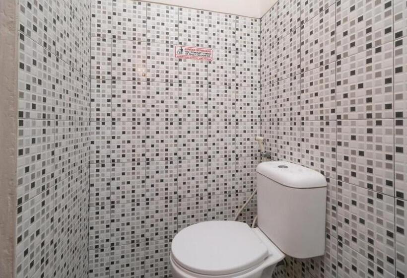 Standard Værelse m. Balkon, Koolkost Syariah @ Cempaka Putih