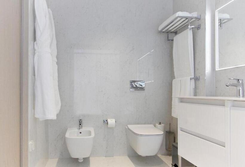 Номер Стандарт Вид на Бассейн, Oriental Palace By Agora Complex