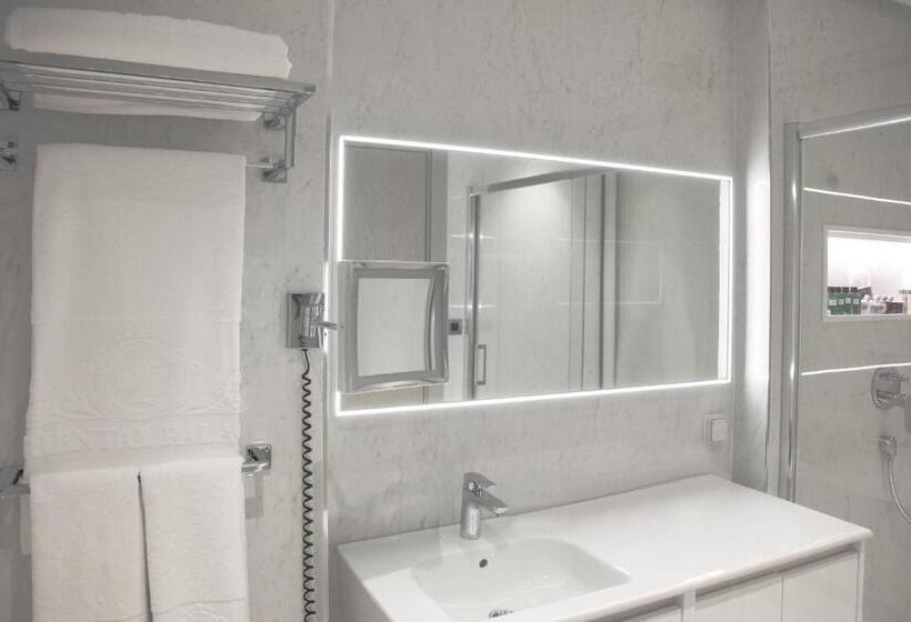 Номер Стандарт Вид на Бассейн, Oriental Palace By Agora Complex