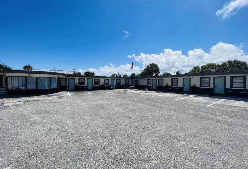 إستوديو قياسى, 1915 Beach Club