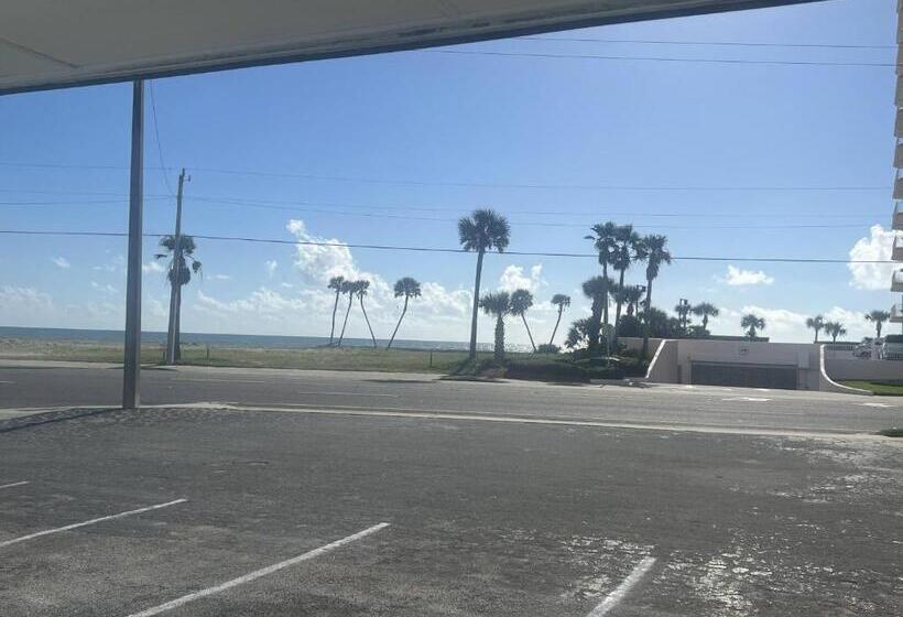 إستوديو قياسى, 1915 Beach Club