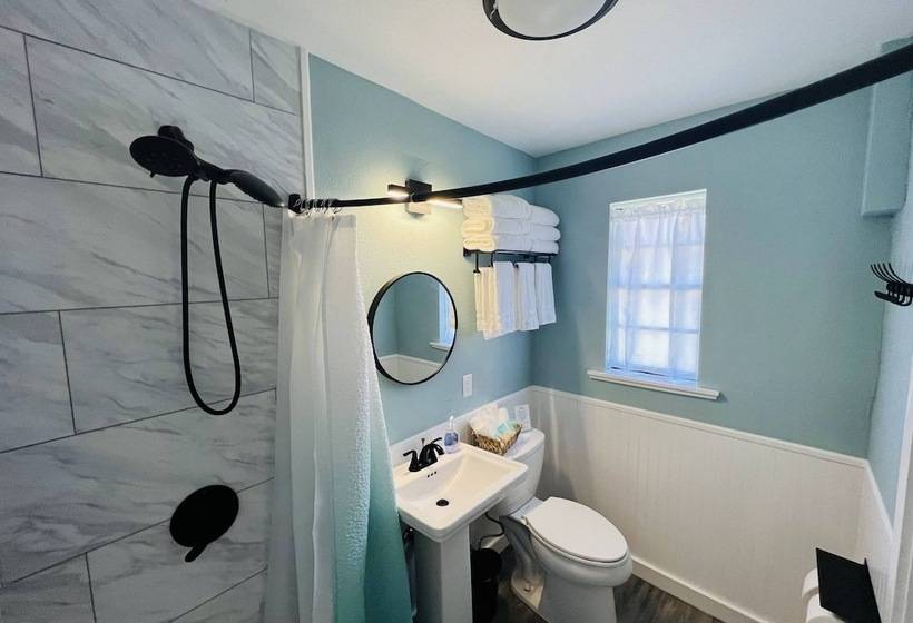 إستوديو قياسى, 1915 Beach Club