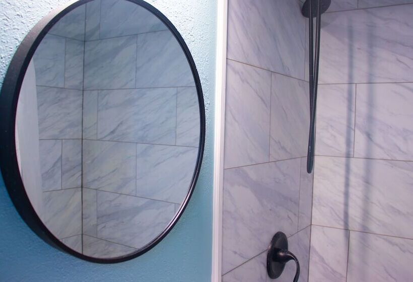 إستوديو قياسى, 1915 Beach Club