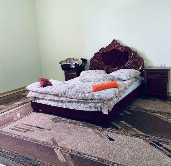 شقة بغرفة نوم واحدة, Mount Aragats