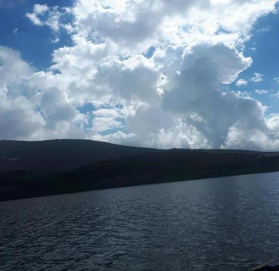 شقة بغرفة نوم واحدة, Mount Aragats