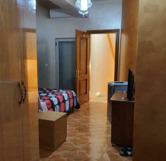 带阳台的豪华间, Kompleksi Gjoni