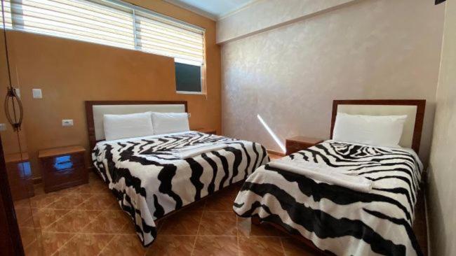 带阳台的豪华间, Kompleksi Gjoni