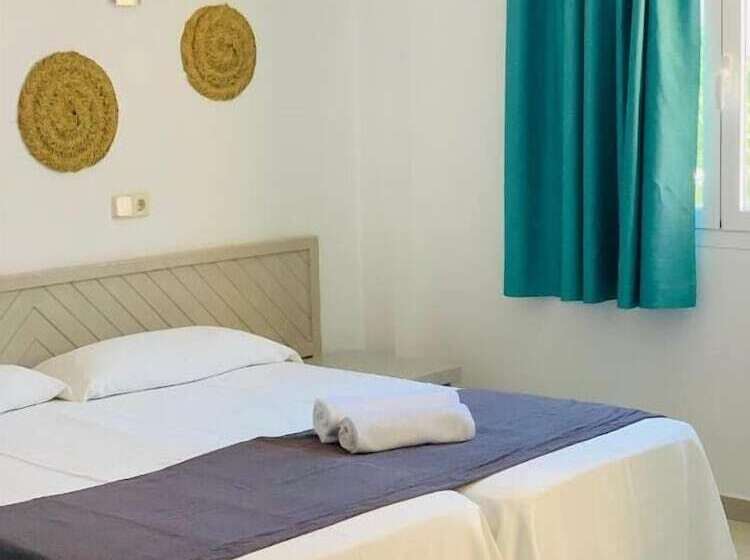 스탠다드 룸, Lliteras