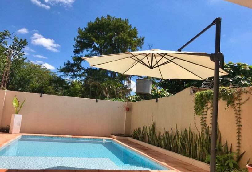 اتاق لوکس, Colibrí Hostel