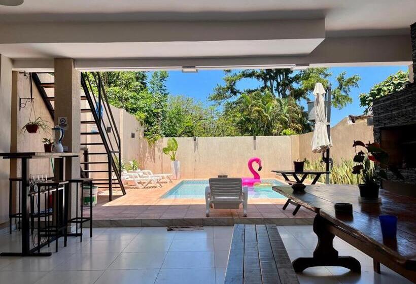 اتاق لوکس, Colibrí Hostel