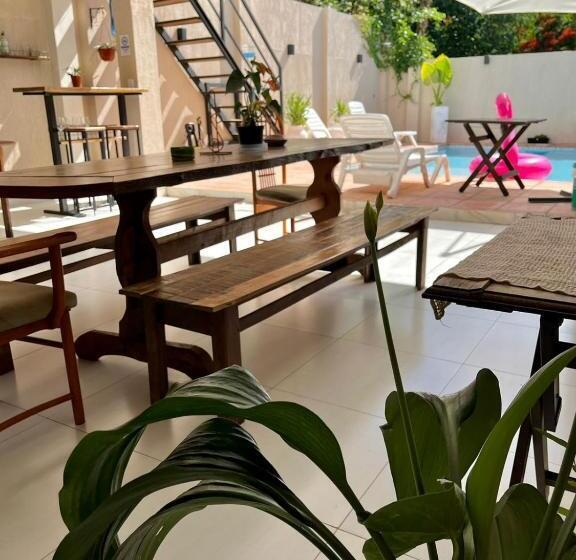 اتاق لوکس, Colibrí Hostel