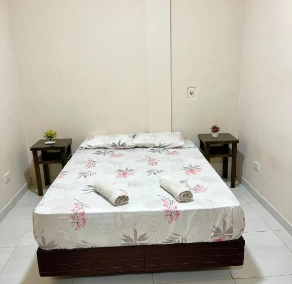 اتاق لوکس, Colibrí Hostel