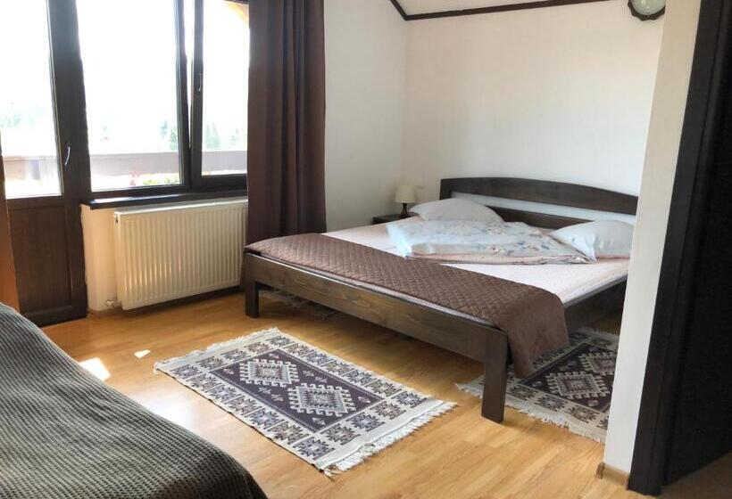 带阳台的三人标准间, Casa Maria