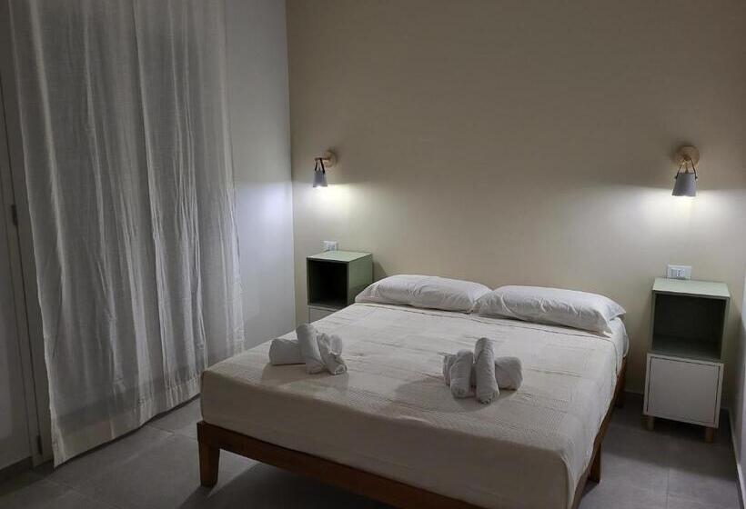 オーシャンビュースタンダードルームバルコニー付き, Casa Villaggio Pirandello