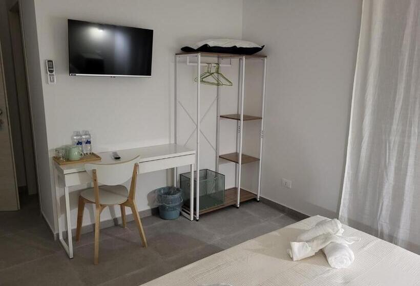 オーシャンビュースタンダードルームバルコニー付き, Casa Villaggio Pirandello