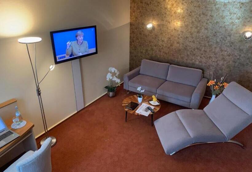 جناح, Atrium Hotel Krüger