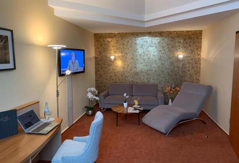 스위트, Atrium Hotel Krüger