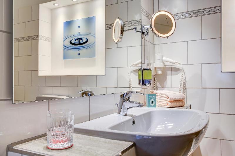 Номер Стандарт, Ina Hotel Consul