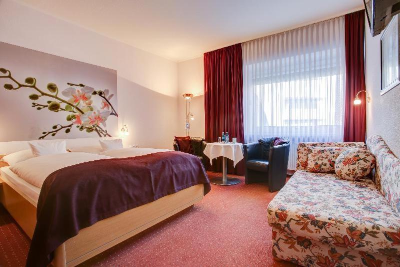Номер Стандарт, Ina Hotel Consul