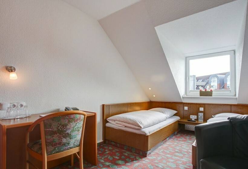 Номер Economy, Ina Hotel Consul