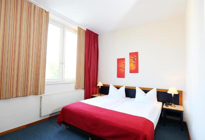 اتاق استاندارد, H24 Hoteltow