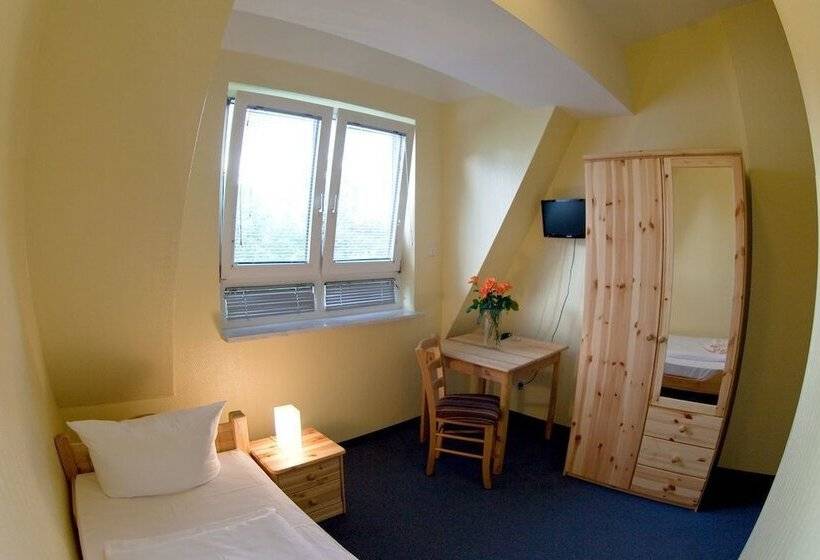 اتاق استاندارد یک نفره, Atlantic